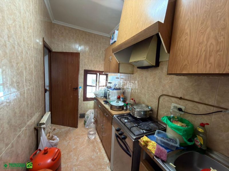 Foto 053a9038-005a-4e9a-8248-839d54133f71. Casa aparellada amb calefacció a Bolaños de Calatrava