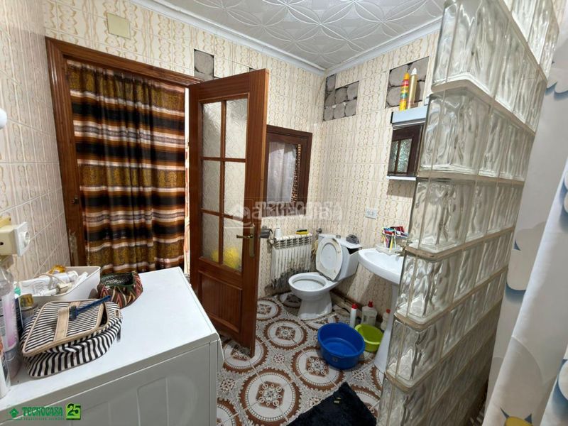 Foto 0db81324-1b76-4a61-9c4d-c56d591e48a9. Casa aparellada amb calefacció a Bolaños de Calatrava