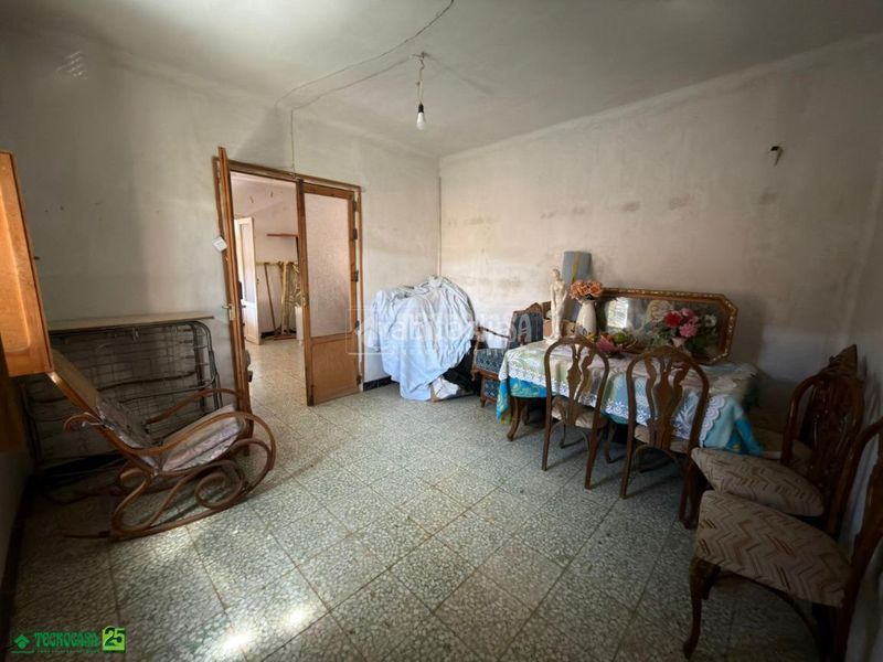 Foto ab0a4d31-e303-4d59-a589-2fcc8ac811cc. Casa aparellada amb calefacció a Bolaños de Calatrava