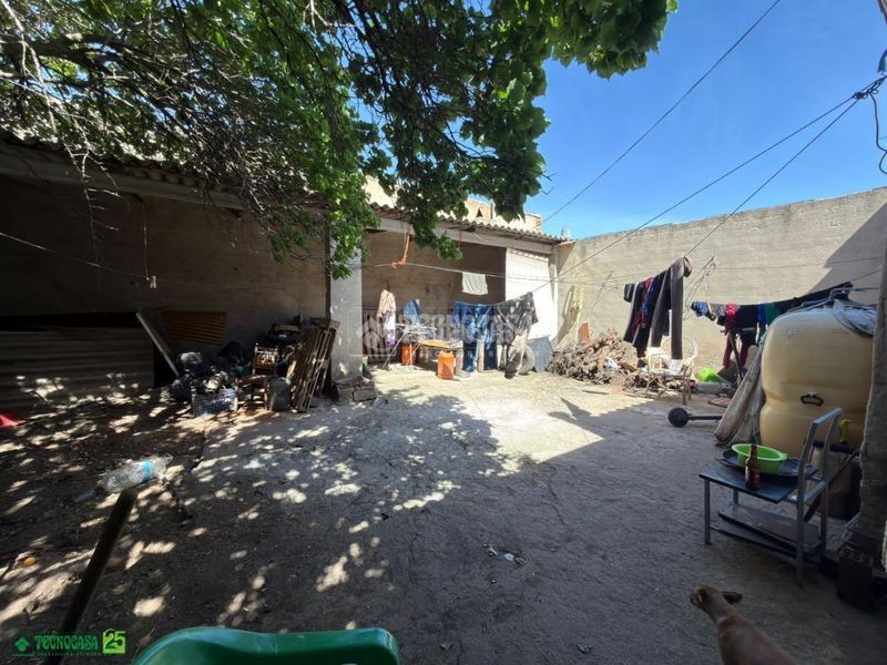 Foto b8bb58e3-2ba8-4f0a-a1ef-0d0c5a54d050. Casa aparellada amb calefacció a Bolaños de Calatrava