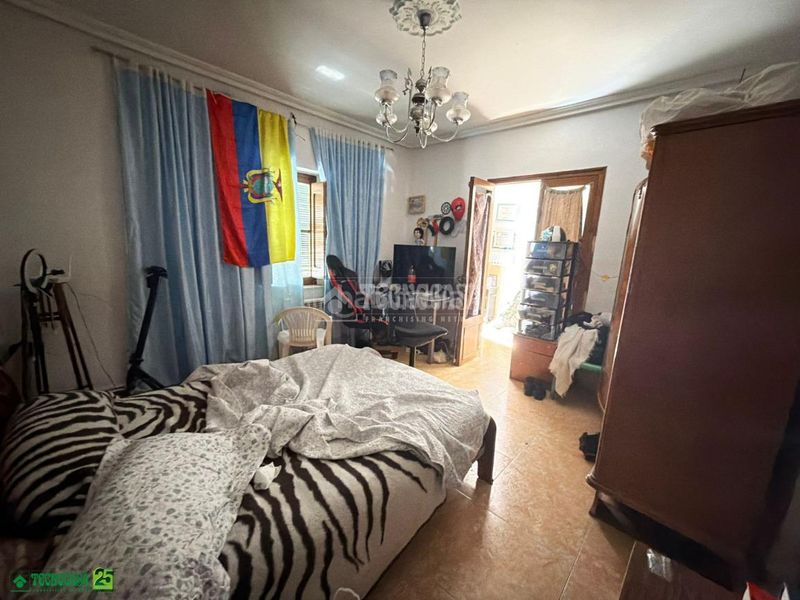 Foto fc6bc5e6-eea0-4479-9ee1-65623a0442b6. Casa aparellada amb calefacció a Bolaños de Calatrava