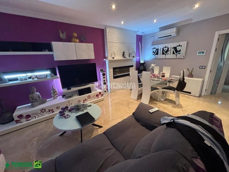 Foto 592a60ea-eb5a-4580-9958-ad916cb4c647. Casa aparellada a Bolaños de Calatrava