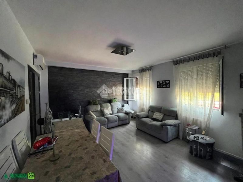 Foto 535f10cd-56b1-49aa-b862-497827fc44b7. Maison jumelée avec chauffage parking piscine dans Miguelturra