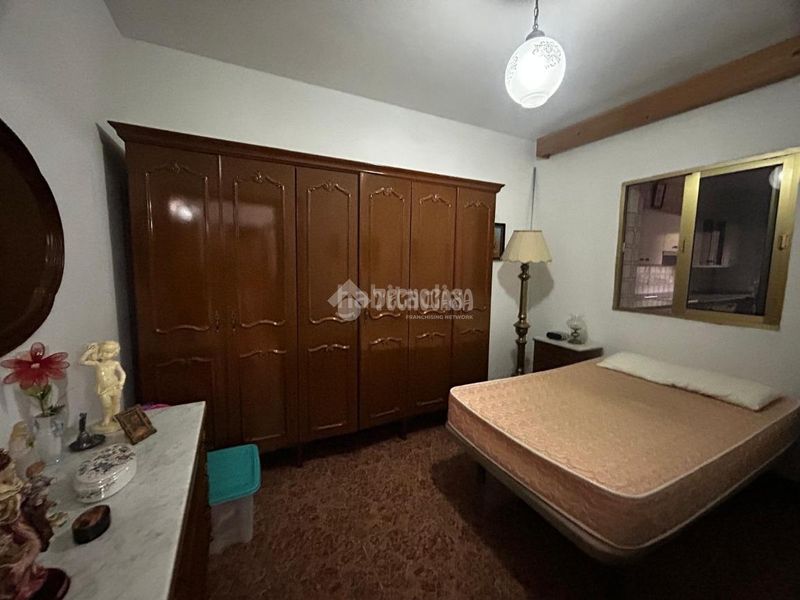 Foto 3ab164d3-e116-4732-97fe-780e34051c7e. Casa aparellada amb calefacció a Rinconada (La)