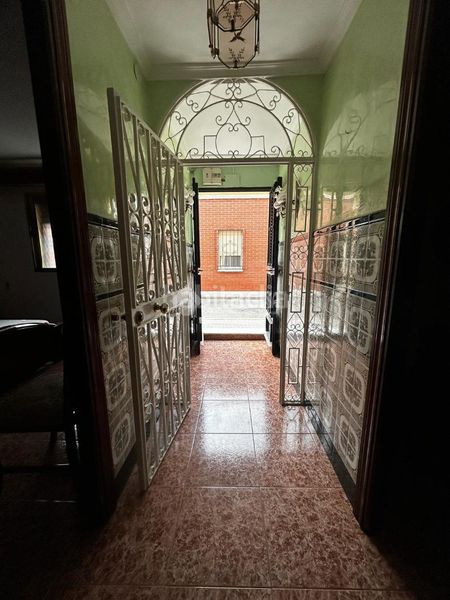 Foto 3b312470-6d96-4aac-a26e-e69ca9fb0cd2. Casa aparellada amb calefacció a Rinconada (La)