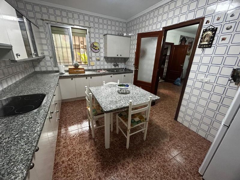 Foto a099b5ff-de6a-4037-b31a-25909ebf9198. Casa aparellada amb calefacció a Rinconada (La)