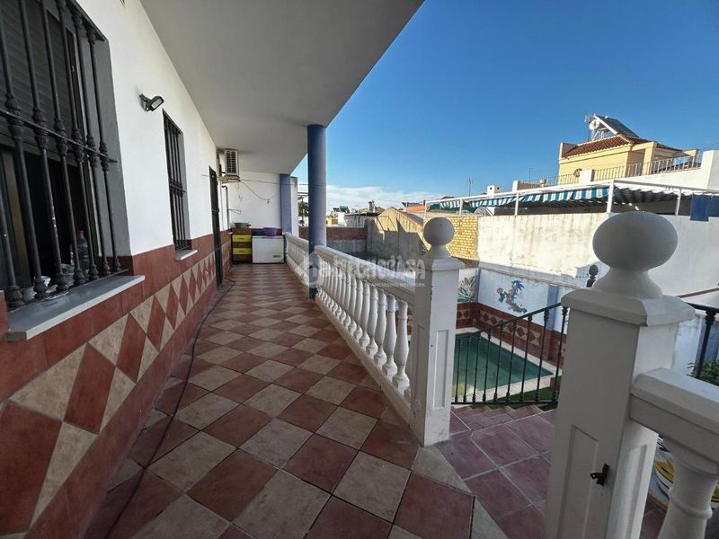 Foto 038b0fd6-e3b0-49a4-a9a1-3b3e46414cde. Casa amb calefacció aparcament a Rinconada (La)