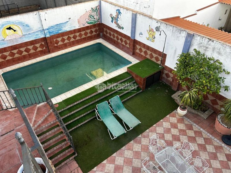 Foto 53be0834-d79e-4242-a0ce-2390aa14c530. Casa amb calefacció aparcament a Rinconada (La)