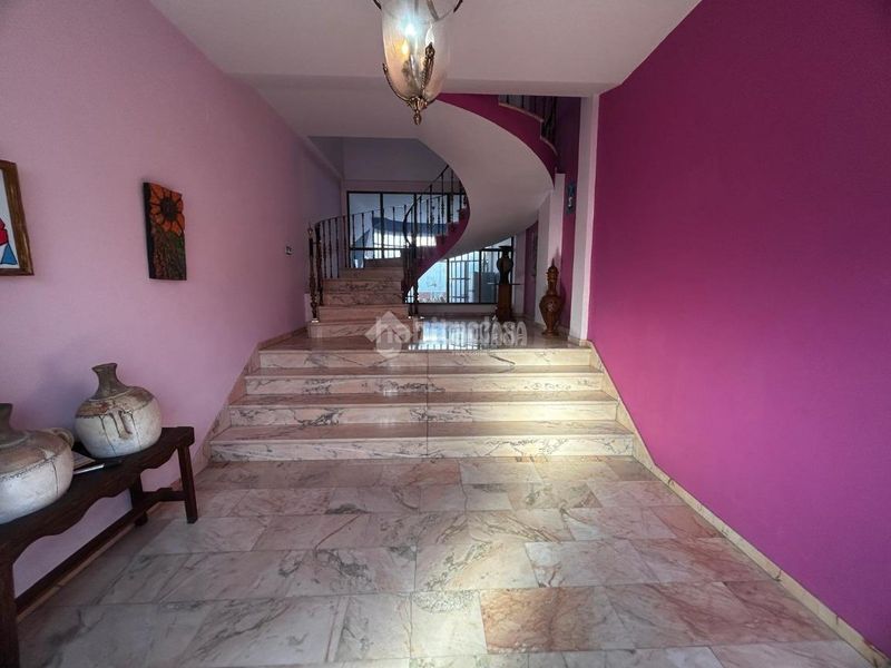 Foto a905c4c9-6b7f-485e-b678-14180587aaef. Casa amb calefacció aparcament a Rinconada (La)