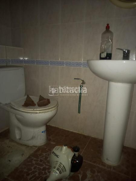 Foto 534e10b7-52ac-4a9d-88f8-a2b474ee959c. Local comercial  en venta en Palmete Sevilla