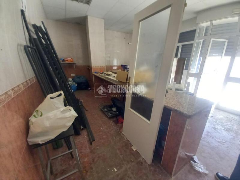 Foto 5aaa5414-cdcc-4738-82ec-a8f622a49689. Local comercial  en venta en Palmete Sevilla