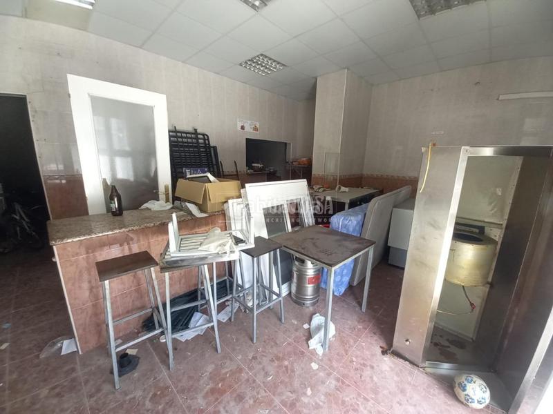 Foto 6da58a24-7253-4280-856e-07439aacf9c7. Local comercial  en venta en Palmete Sevilla