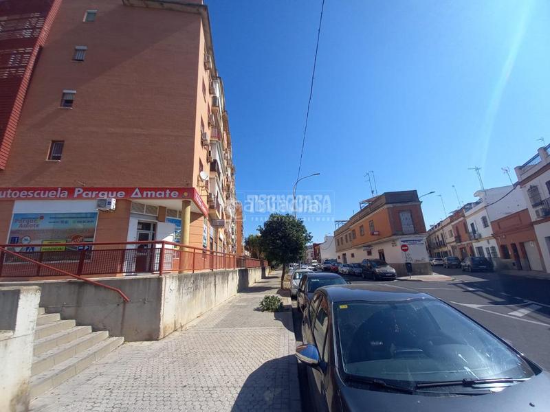 Foto ea16db04-3573-4612-af24-532d0e4bcdeb. Local comercial  en venta en Palmete Sevilla