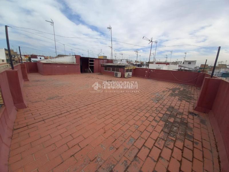 Foto 0aa2ec58-af9d-4ca5-a69e-f762088f8ec1. Maison jumelée dans Palmete Sevilla