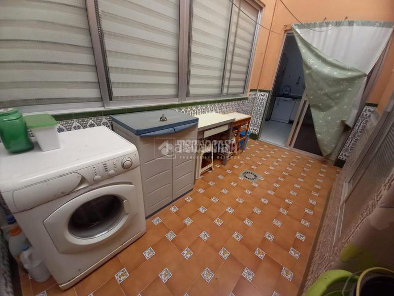 Foto 23a622e2-1ea5-4423-8f95-b227bcdad787. Maison jumelée dans Palmete Sevilla