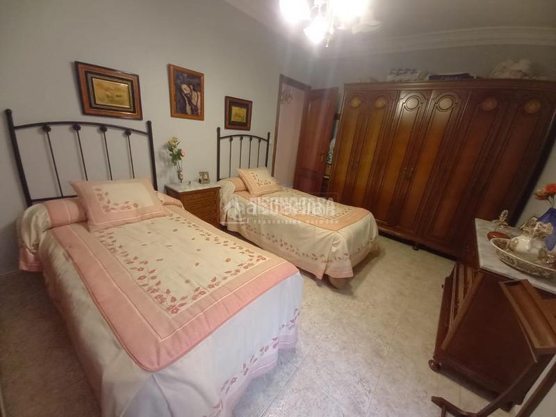 Foto 6f01deb2-f2a2-4315-a463-c88cdc0cf4fc. Maison jumelée dans Palmete Sevilla