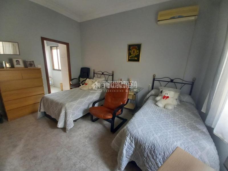 Foto 925204ec-dde6-49eb-b3d7-0181d3f89c37. Maison jumelée dans Palmete Sevilla