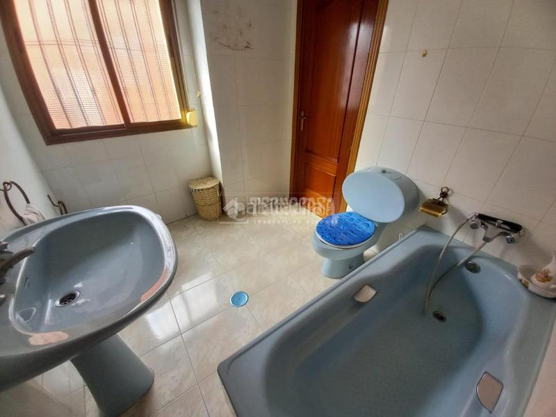 Foto 9ae6e47b-3336-4c44-8635-ab8815af2cd3. Maison jumelée dans Palmete Sevilla