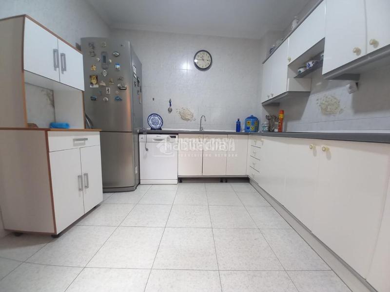 Foto a5db4d40-38ef-4b66-9077-cdf07e6b3087. Maison jumelée dans Palmete Sevilla