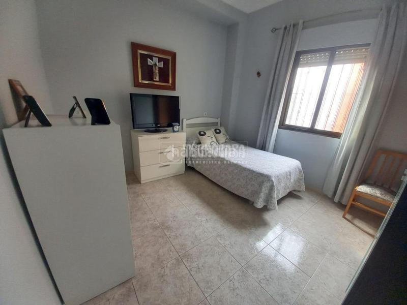 Foto d1f2b917-472d-4054-99b4-385ae8b465ec. Maison jumelée dans Palmete Sevilla