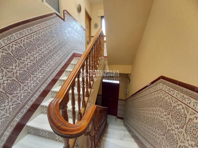 Foto f1cf364d-03dc-4eaa-a2ba-3d3d95a7ce43. Maison jumelée dans Palmete Sevilla