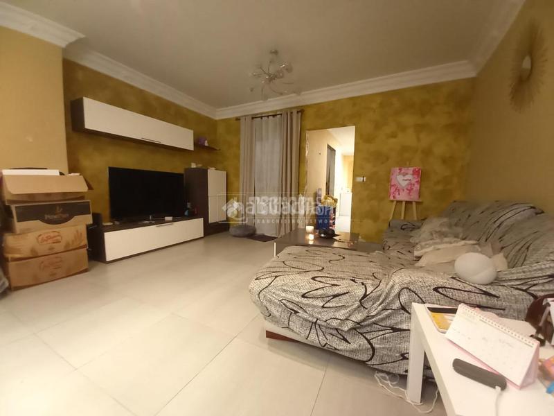 Foto 894abaae-7409-4d85-93b2-65a680e2efdb. Casa pareada casa en venta en Palmete Sevilla