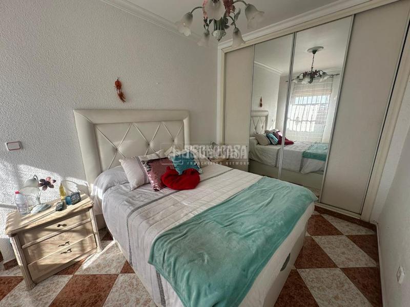 Foto 1e1c4180-29cc-4a50-af20-3f8f7608eb5d. Casa pareada casa en venta en Palmete Sevilla