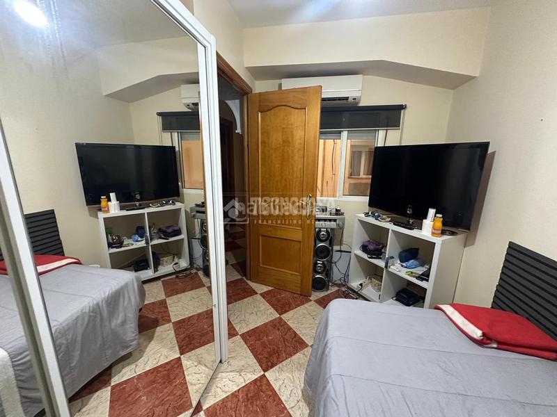 Foto 6406263c-5457-4e67-8063-15960c0f260d. Flat in Parque Alcosa Sevilla