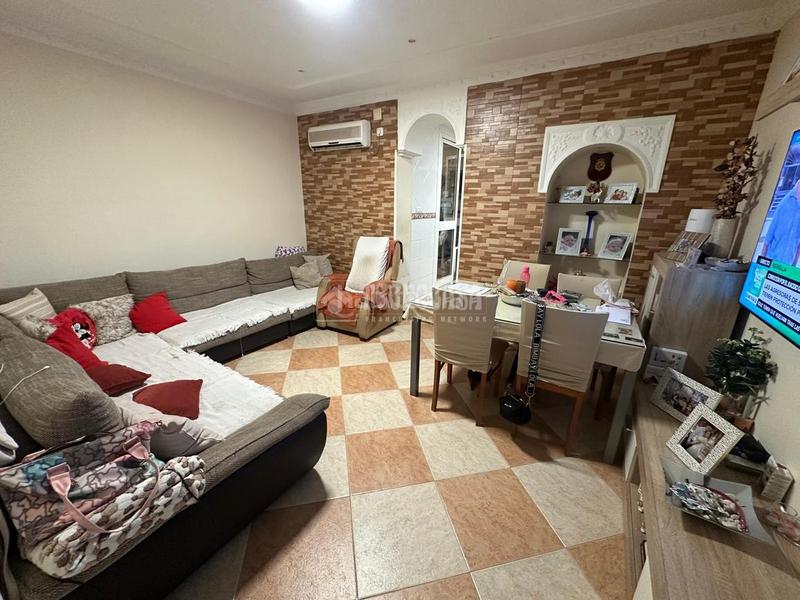 Foto 7d7daf32-ad8f-44e2-92e5-16ea1a1af5a3. Flat in Parque Alcosa Sevilla