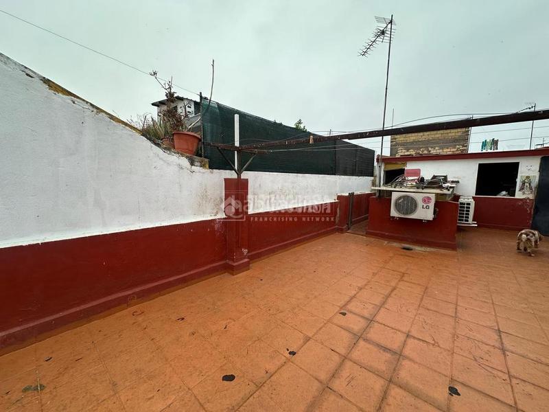 Foto fafbebde-9f53-4e41-bf6c-937f1247924d. Flat in Parque Alcosa Sevilla