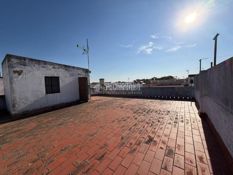 Foto d2f68194-2c35-4808-9a63-6682c1ed79cb. Casa aparellada a Rinconada (La)