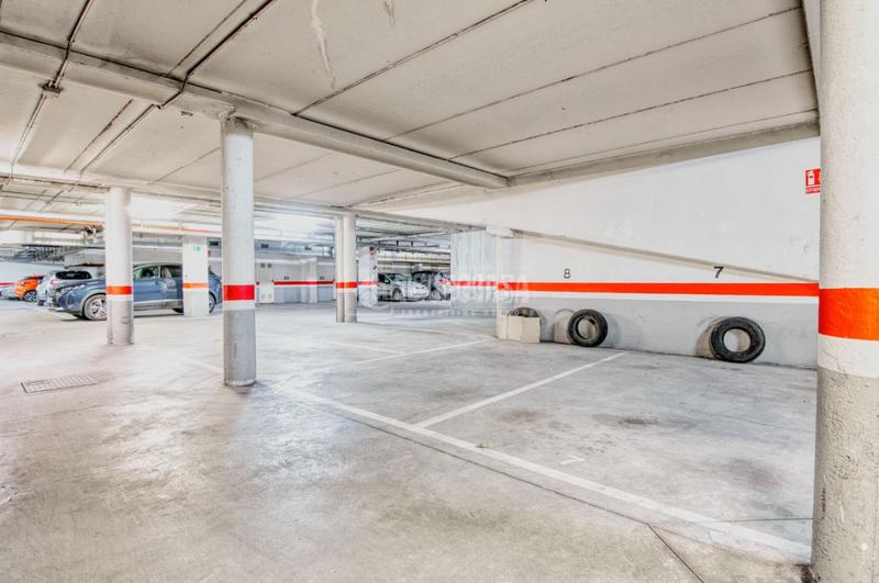 Foto 7004a41d-dff5-4b9f-9337-83cb9209abb7. Aparcament cotxe a Plaza de Toros Valladolid