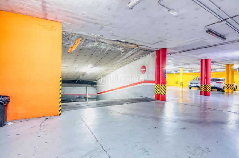 Foto 7665de32-f478-4d02-9a3f-632004352175. Aparcament cotxe a Plaza de Toros Valladolid