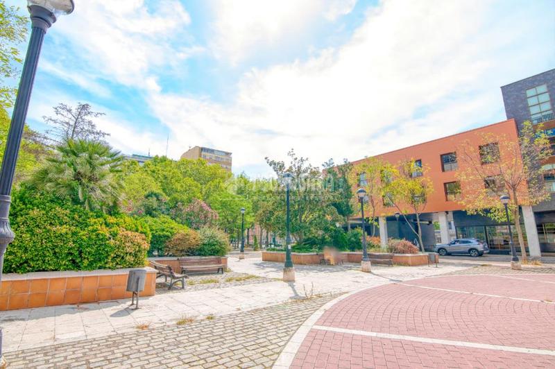 Foto b1fec100-a715-4e3f-9295-5d64622b6e36. Aparcament cotxe a Plaza de Toros Valladolid