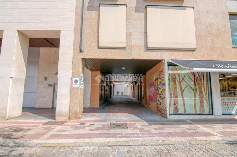 Foto fac79af4-aa24-4c1b-b767-11eb9a6f44f8. Aparcament cotxe a Plaza de Toros Valladolid