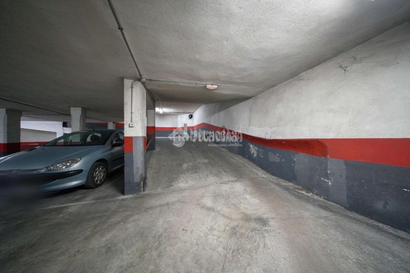 Foto 727fb202-e581-4c43-9e86-a8e533f22b75. Aparcament cotxe a Plaza de Toros Valladolid