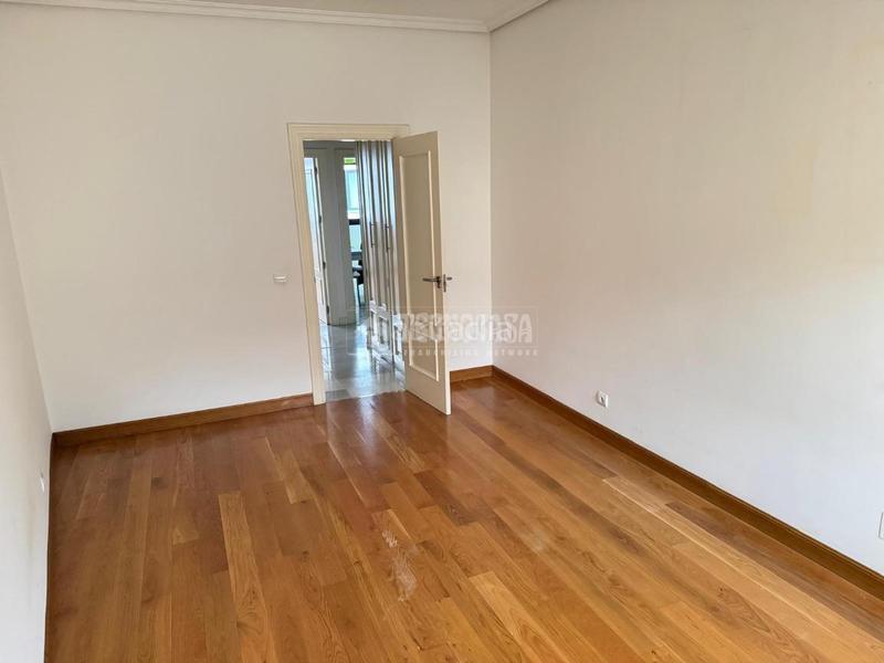 Foto 34021329-b99d-40fc-a1cd-3e85137c7221. Piso  en venta en Centro - Ayuntamiento Santander