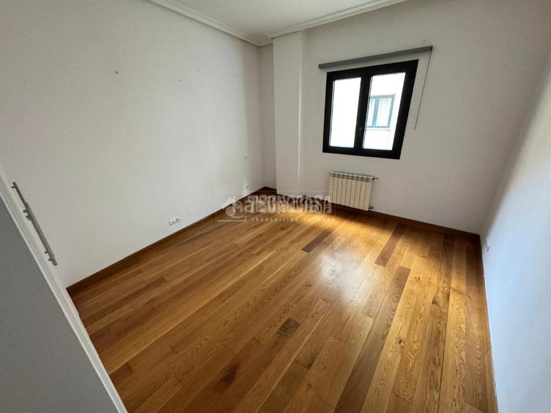 Foto 701605f9-0b2f-4e84-a4ea-6bf9f21823eb. Piso  en venta en Centro - Ayuntamiento Santander