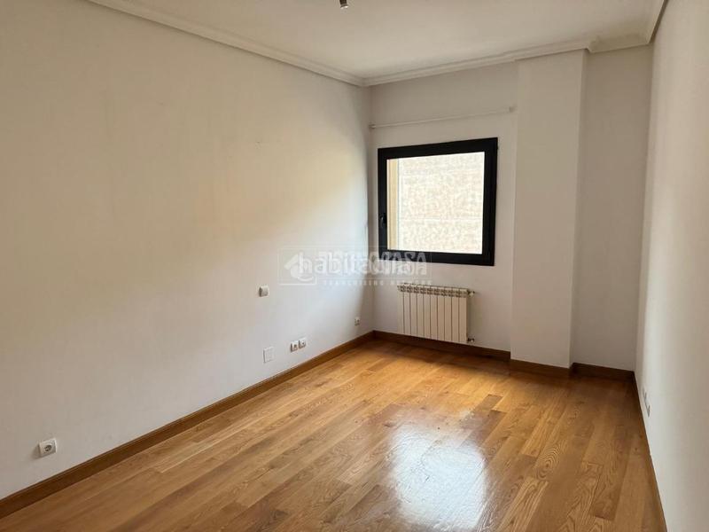 Foto a18f099e-a8a2-403c-b31f-835224771d11. Piso  en venta en Centro - Ayuntamiento Santander