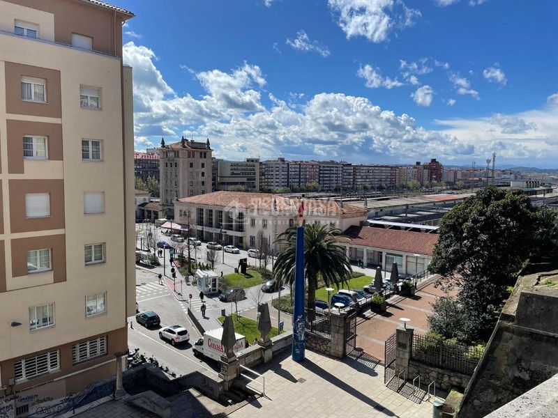 Foto 47fd3204-60d3-4b6c-9335-9bea75e06d55. Pis a Centro - Ayuntamiento Santander