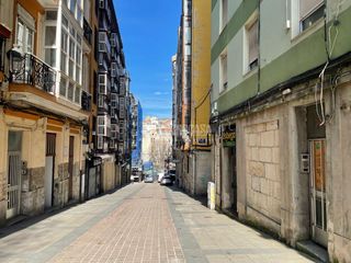 Pis  C. san pedro. Piso en venta en santander