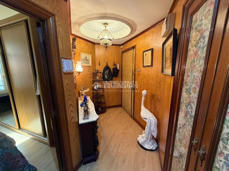 Foto 3b8dcd28-f1a3-49a3-a819-7509955fe1c6. Pis amb calefacció a Centro - Ayuntamiento Santander