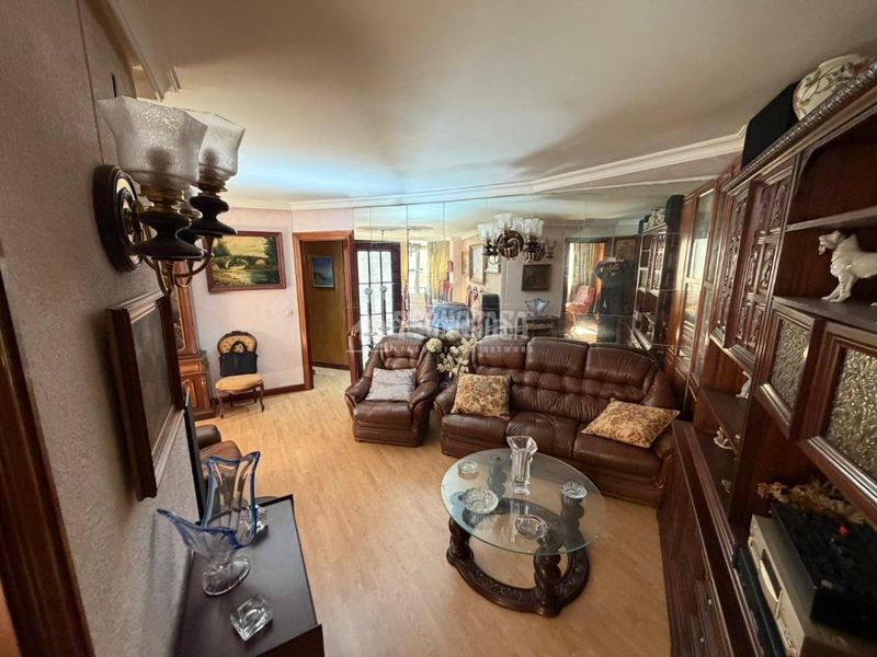 Foto c286f4b4-d2a1-4902-aeb2-a4c92d08bd53. Pis amb calefacció a Centro - Ayuntamiento Santander