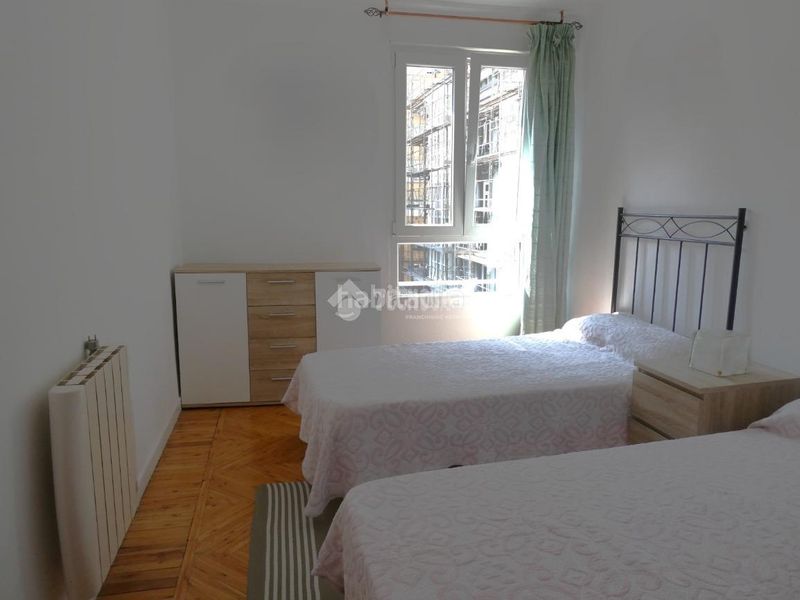 Foto 0a302afb-bf3d-4c80-ad98-1b5843ef04fa. Piso  en venta en Centro - Ayuntamiento Santander