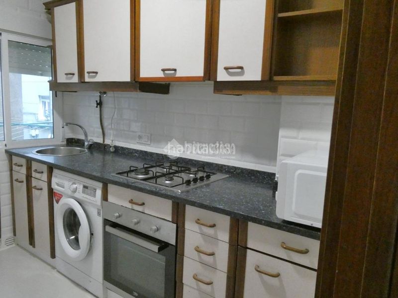 Foto 2a1dbfd8-179f-4576-af26-82c19b714d0e. Piso  en venta en Centro - Ayuntamiento Santander