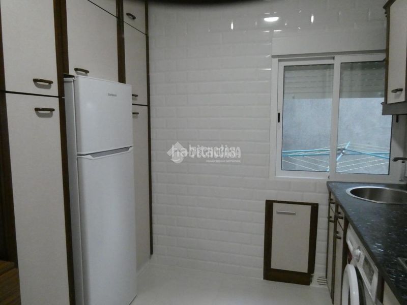 Foto 34e96a4a-fc8c-4900-82ac-34b9fa453d15. Piso  en venta en Centro - Ayuntamiento Santander