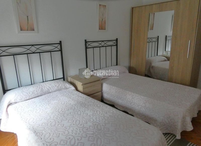 Foto f6f5b137-2d76-434f-9842-32eb80d0d157. Piso  en venta en Centro - Ayuntamiento Santander