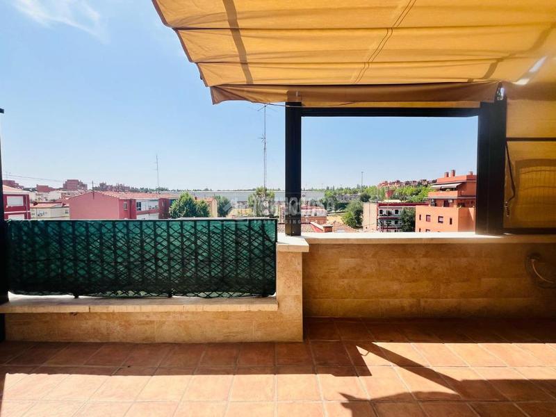 Foto e0382216-21e9-4dcc-a0b5-5bfab896935f. Attique avec chauffage dans Puerta del Ángel Madrid