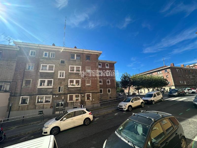 Foto b4737f17-f390-415a-87fa-7f59741d6af3. Appartamento con riscaldamento in Santutxu-Basarrate Bilbao