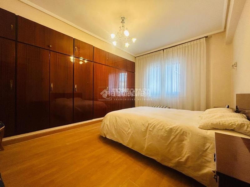 Foto 84f973b0-742b-45b6-ba16-4c490935f4bf. Etagenwohnung mit heizung in Santutxu-Basarrate Bilbao